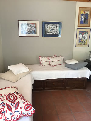 Mon Paradis Main Guesthouse